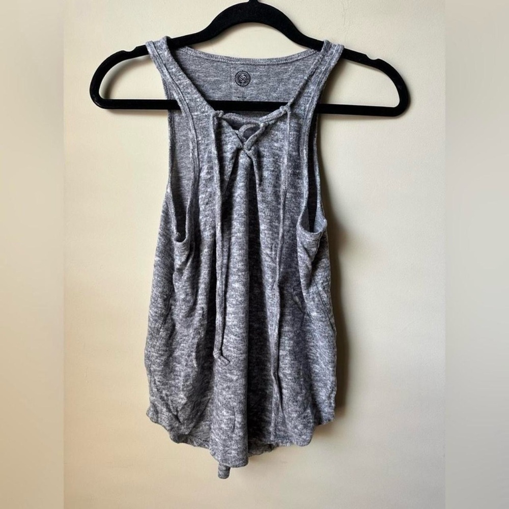 SO Brand Women’s Gray Tank Top Size S casualstyle athleisure sportychic softgirl